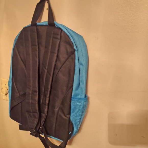 NWT Nylon School Backpack Turquoise Zippered Front and side Mesh Pockets - Picture 3 of 5